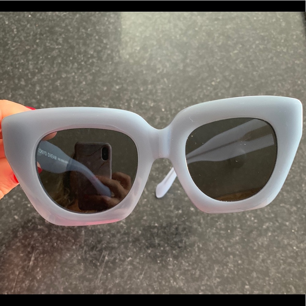 Sonix blue sunnies